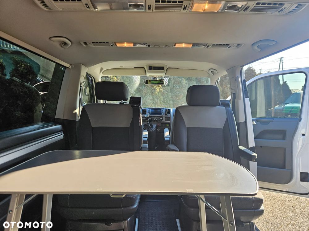Volkswagen Multivan - 23