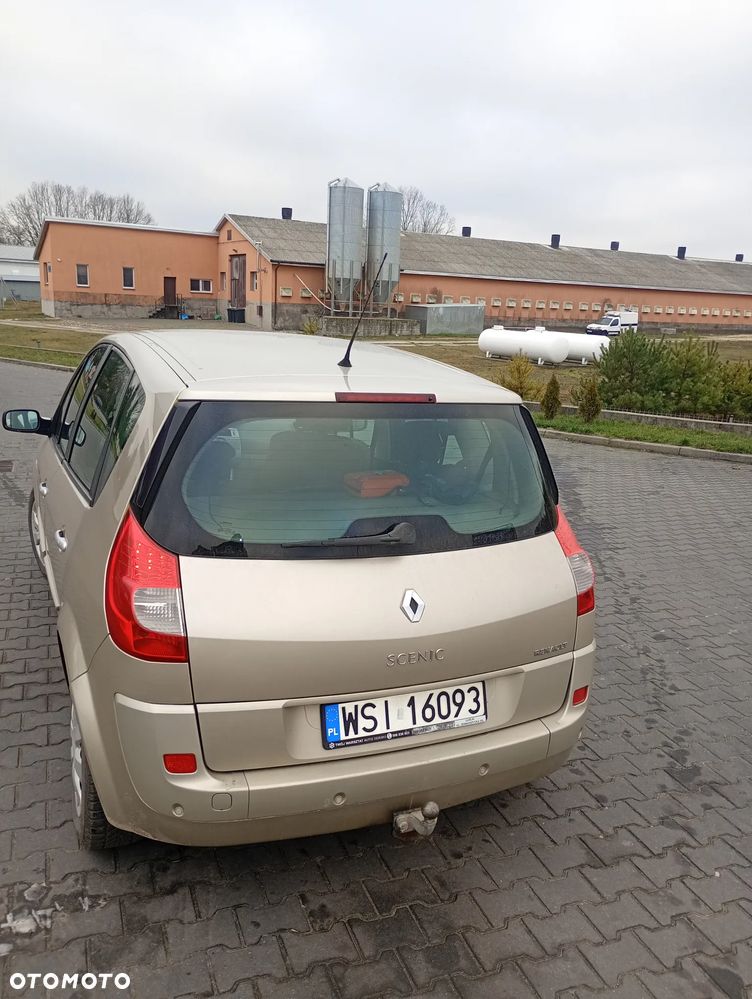 Renault Scenic - 2