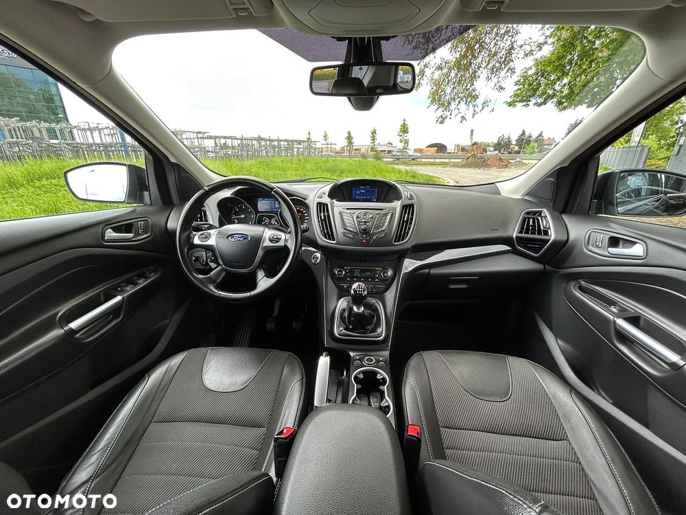Ford Kuga - 34