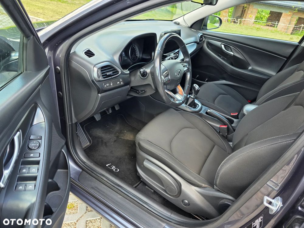 Hyundai i30 1.0 T-GDI Connect & Go - 12