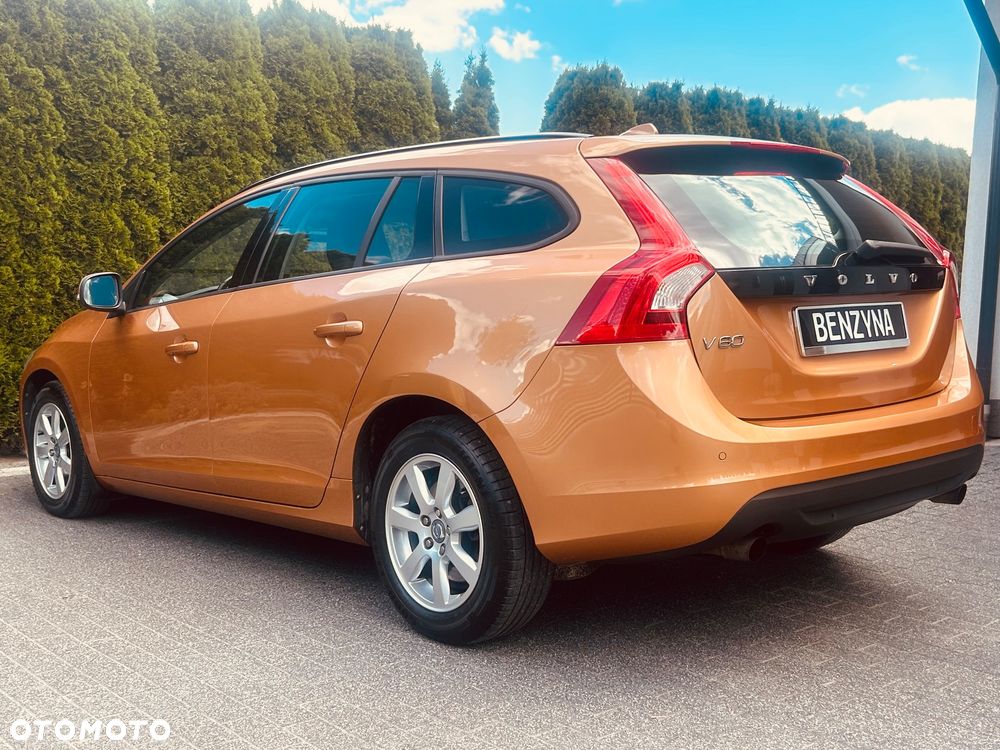 Volvo V60 T3 Edition Pro - 3