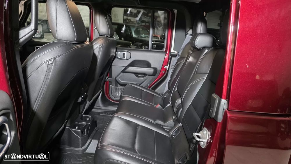 Jeep Gladiator 3.0V6 MultiJet AWD Auto Overland - 39