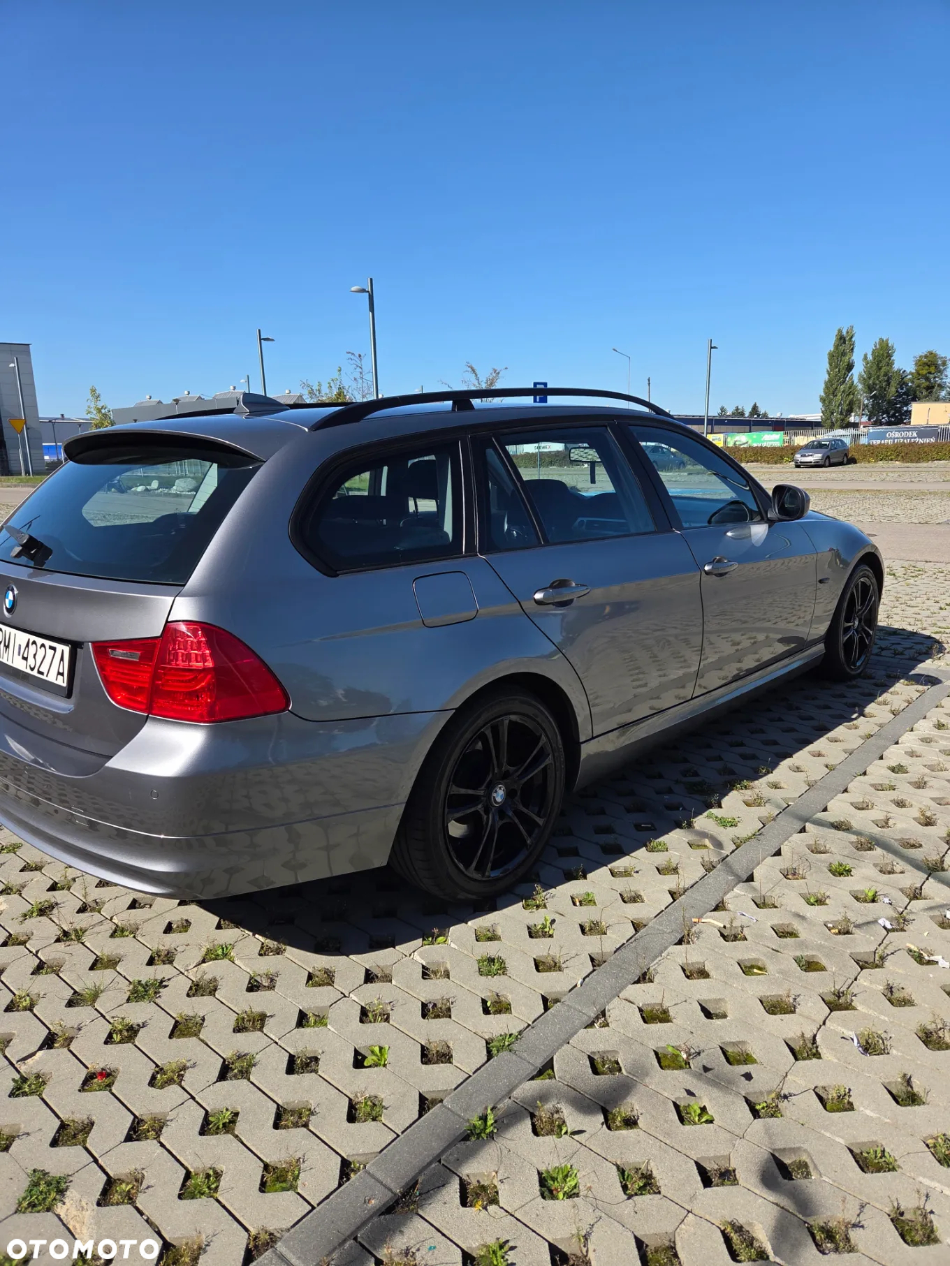 BMW Seria 3 320d xDrive DPF Touring - 6