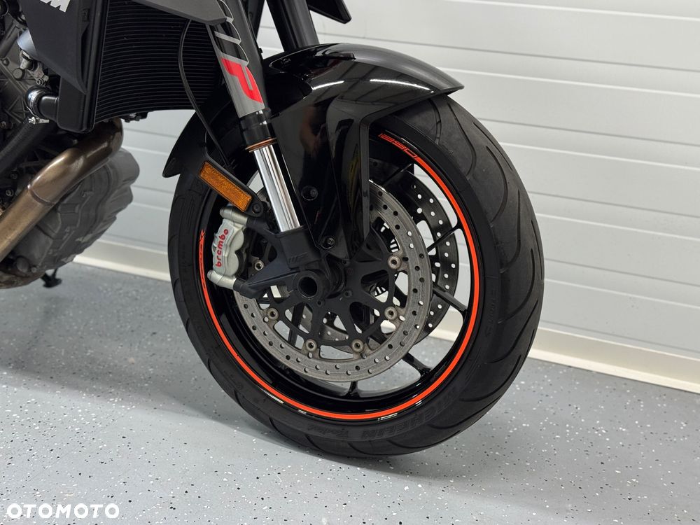 KTM Super Duke - 11