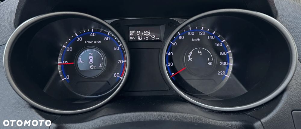 Hyundai ix35 1.6 2WD Fifa World Cup Edition - 33