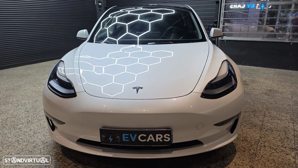 Tesla Model 3 Long Range Tração Traseira - 4