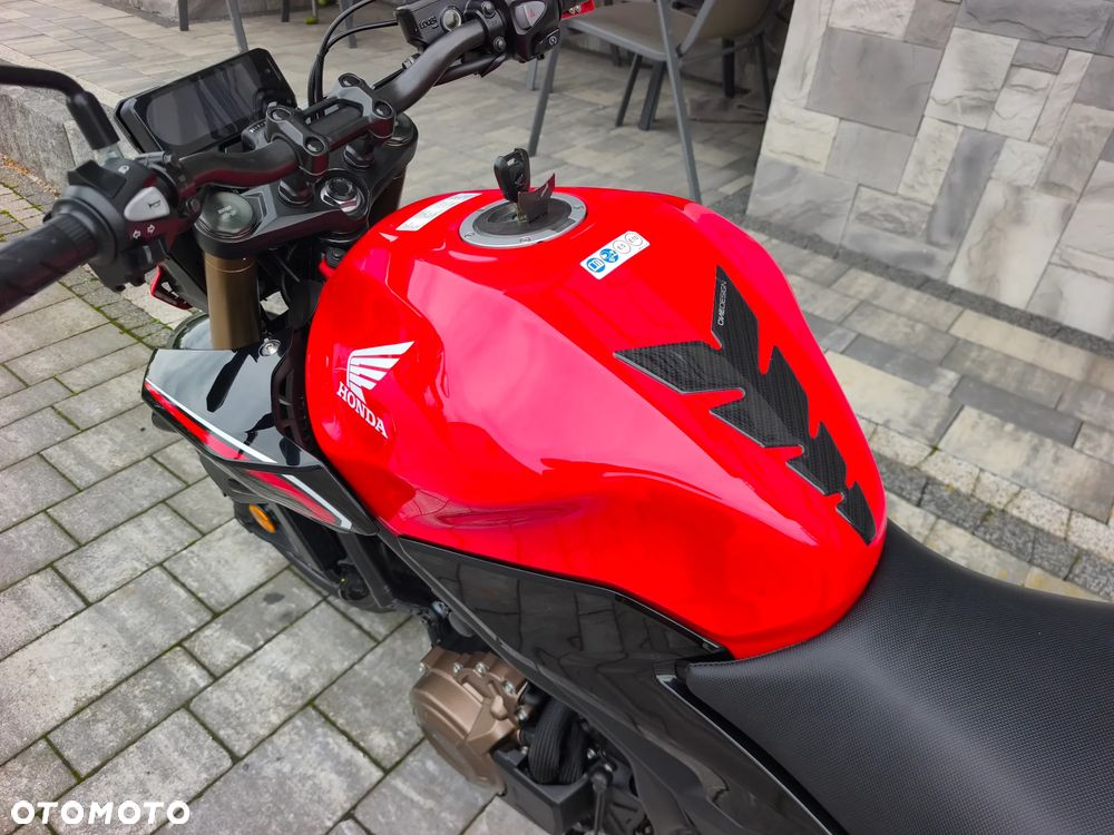 Honda CB - 23