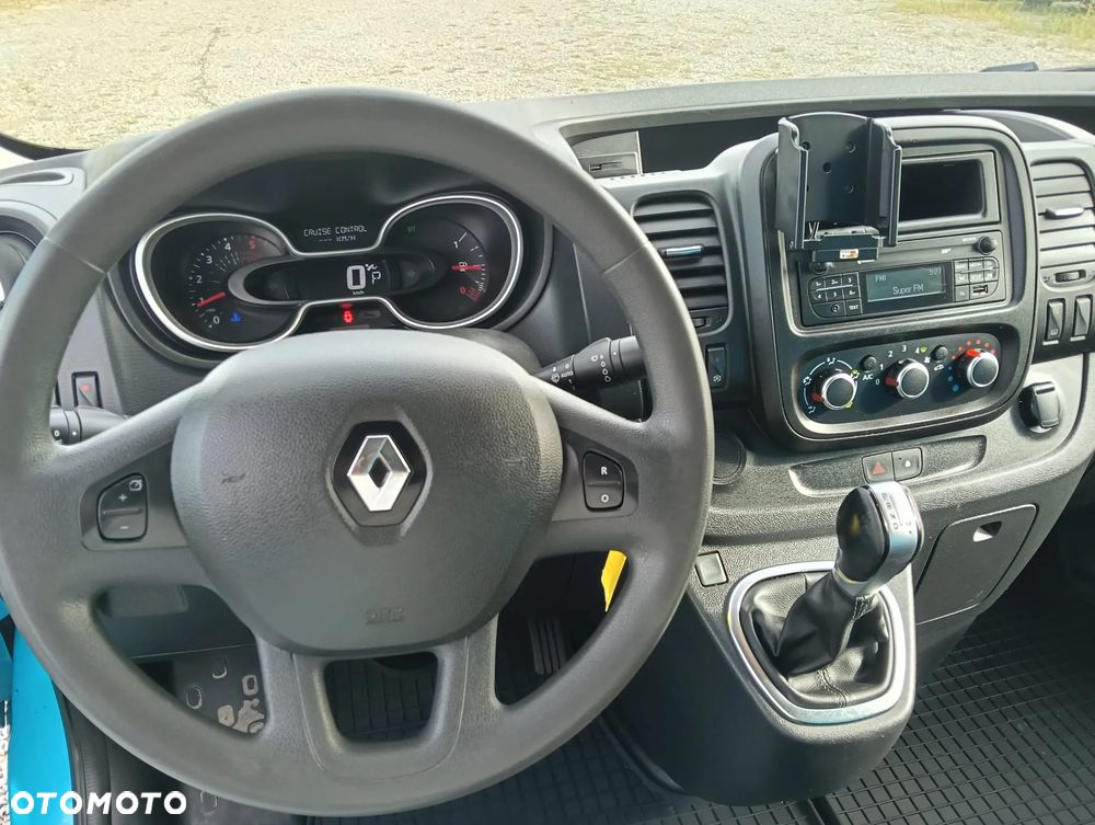 Renault Trafic - 13