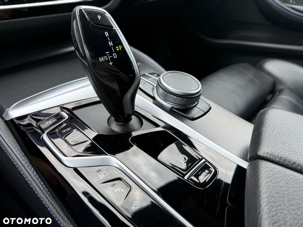 BMW Seria 5 530e M Sport sport - 27
