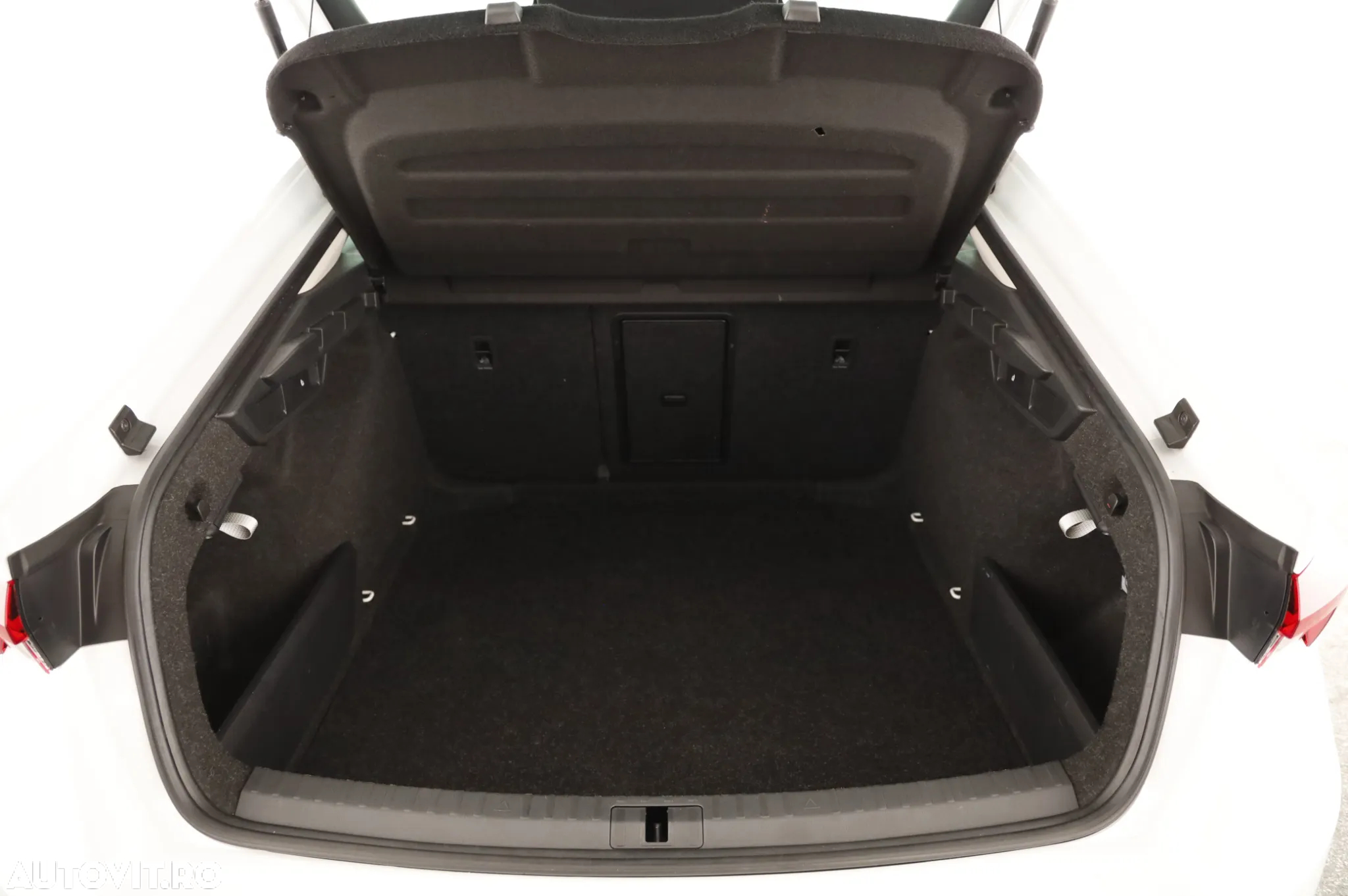 Skoda Octavia 2.0 TDI DSG Style - 25