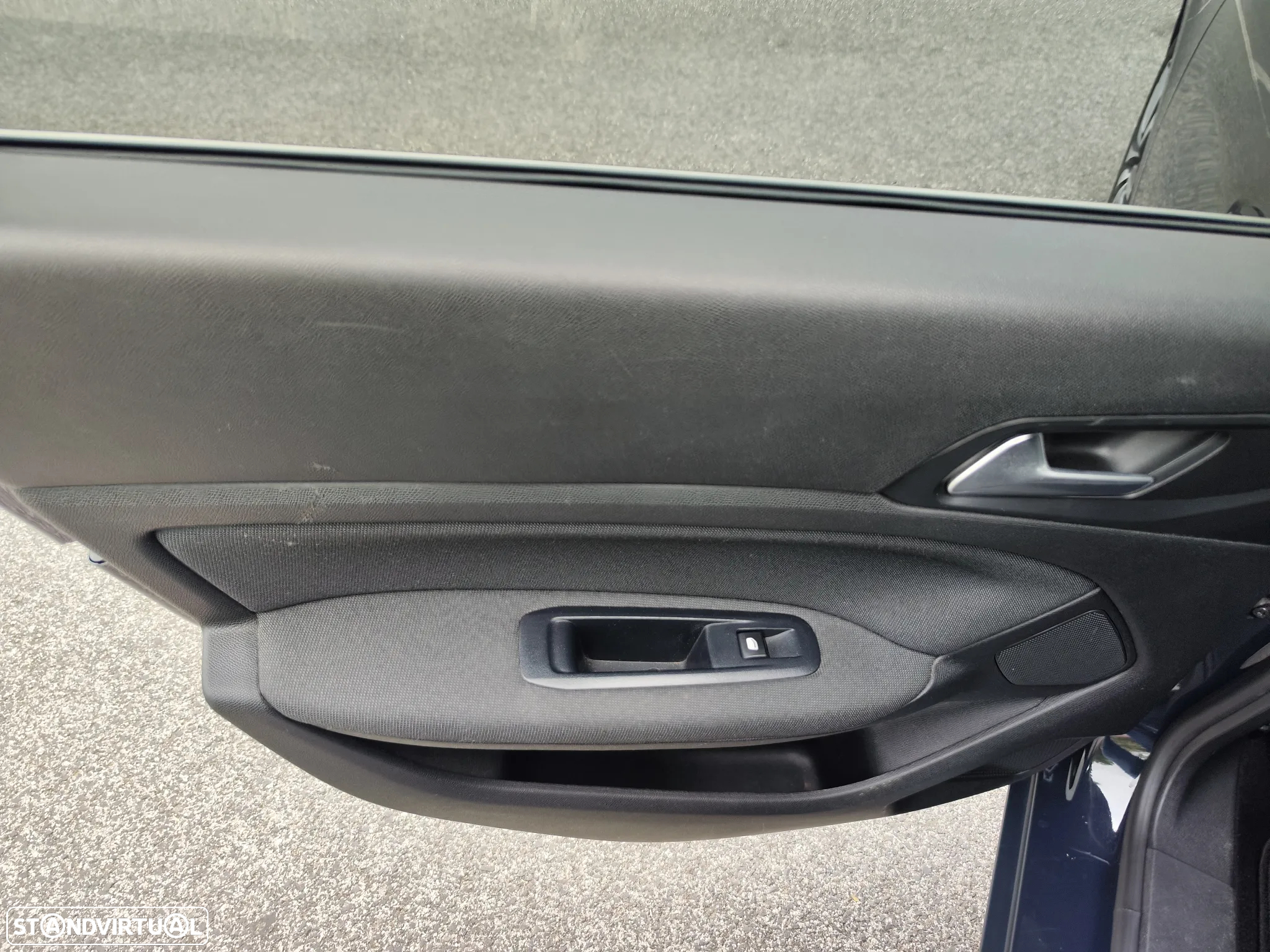 Peugeot 308 SW 1.2 PureTech Allure Full LED EAT8 - 22