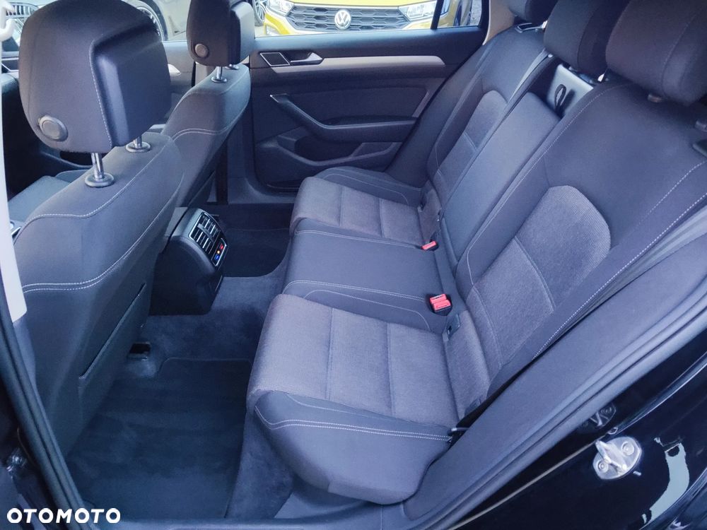 Volkswagen Passat 2.0 TDI BMT Comfortline - 13
