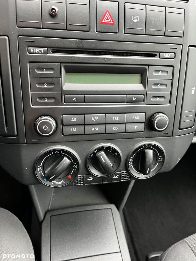 Volkswagen Polo - 4