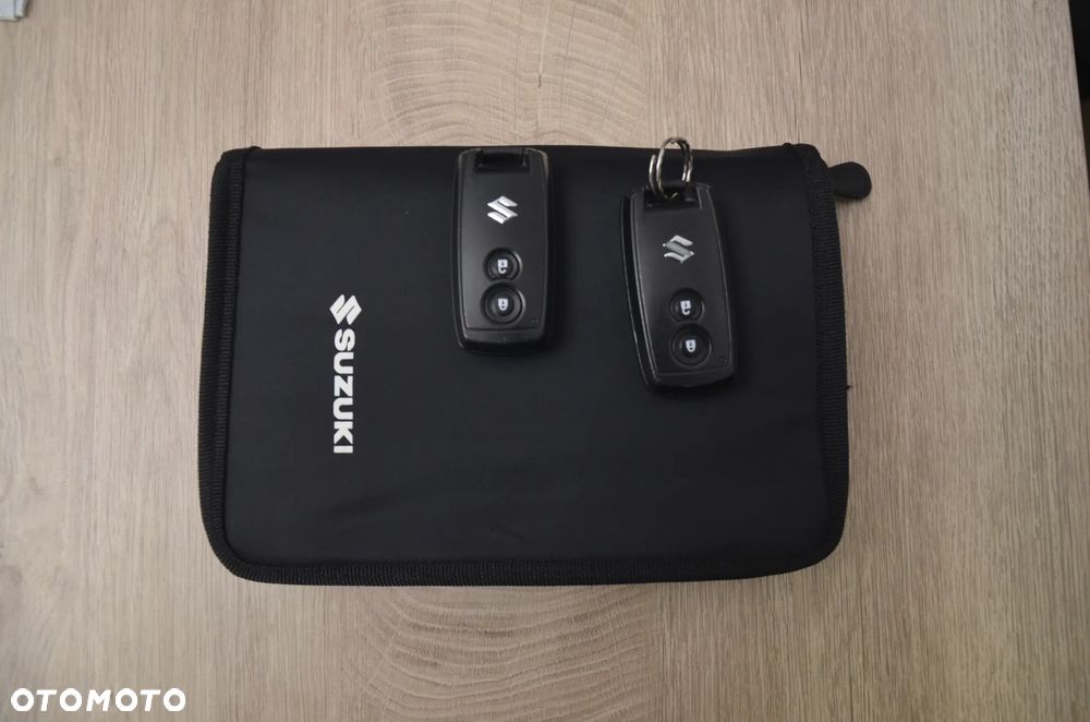 Suzuki SX4 1.6 Premium - 33