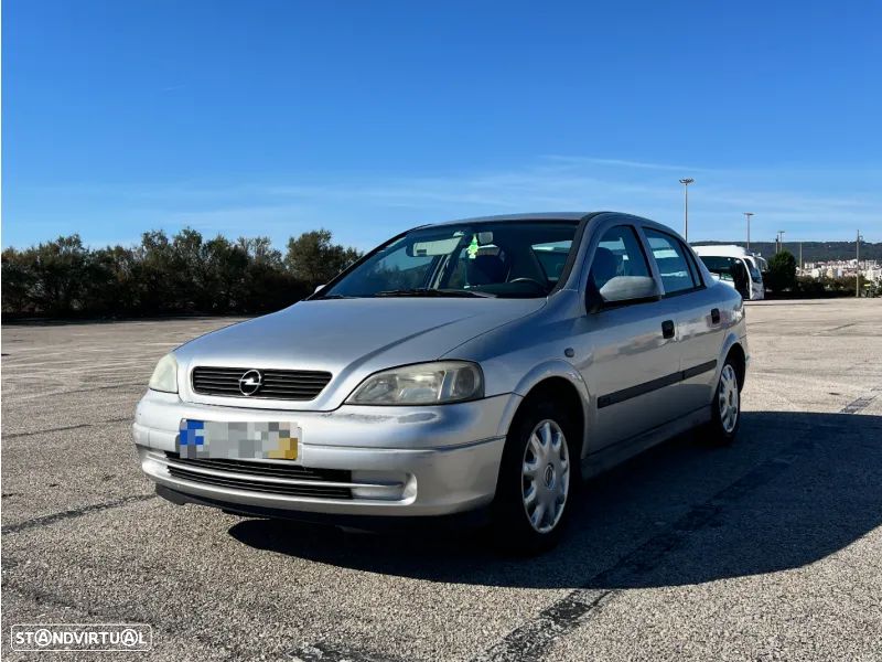 Opel Astra 1.4 Selection Aut. - 1