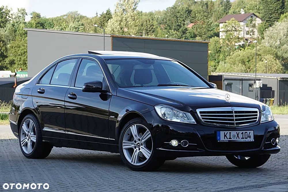 Mercedes-Benz Klasa C 180 BlueEFFICIENCY Elegance - 6