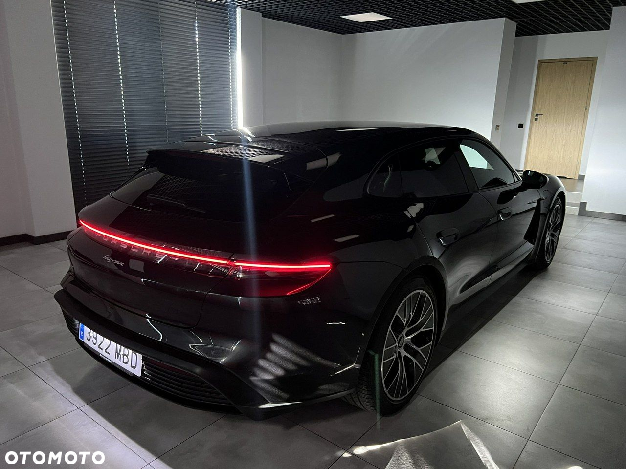 Porsche Taycan Sport Turismo Performance Plus - 8