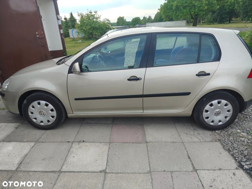 Volkswagen Golf - 4