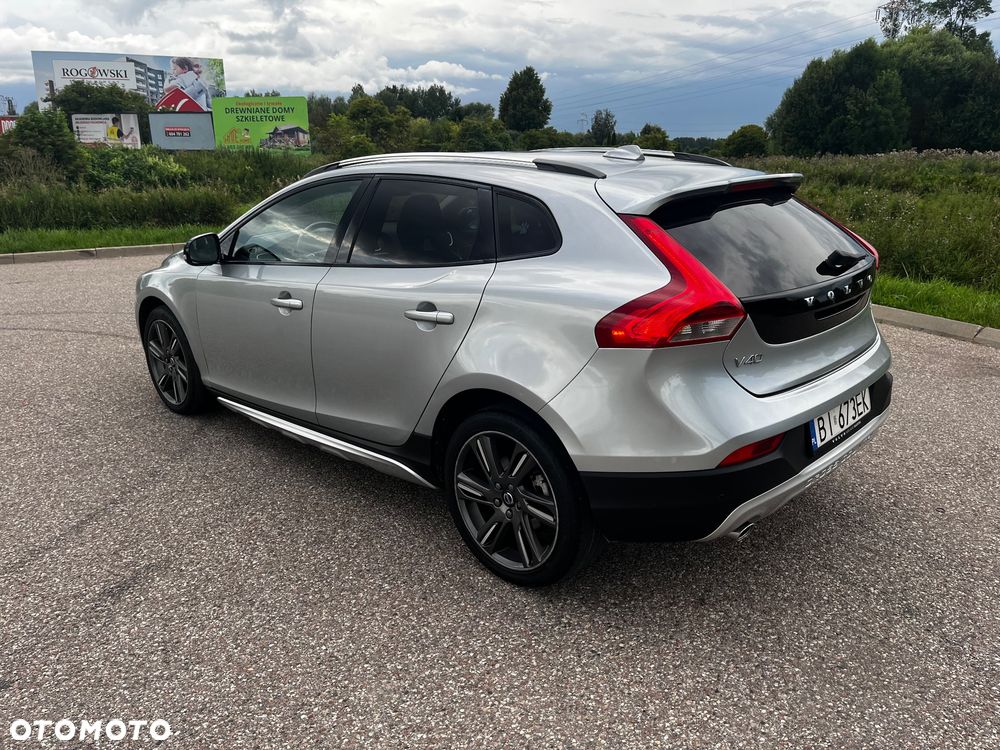 Volvo V40 D3 Summum - 4