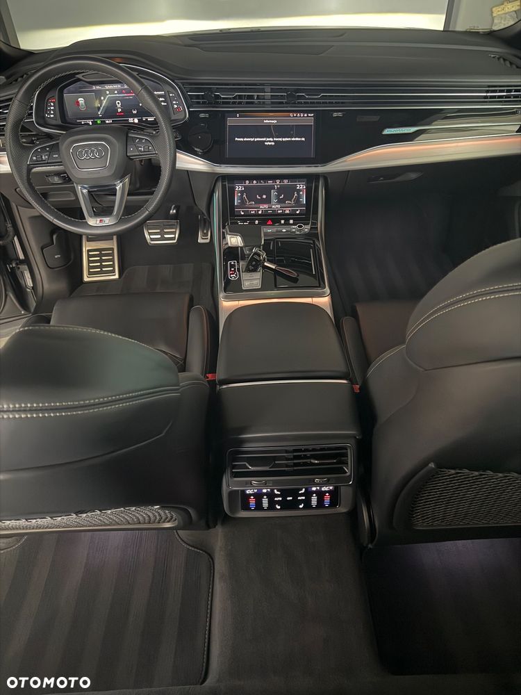 Audi SQ8 - 21