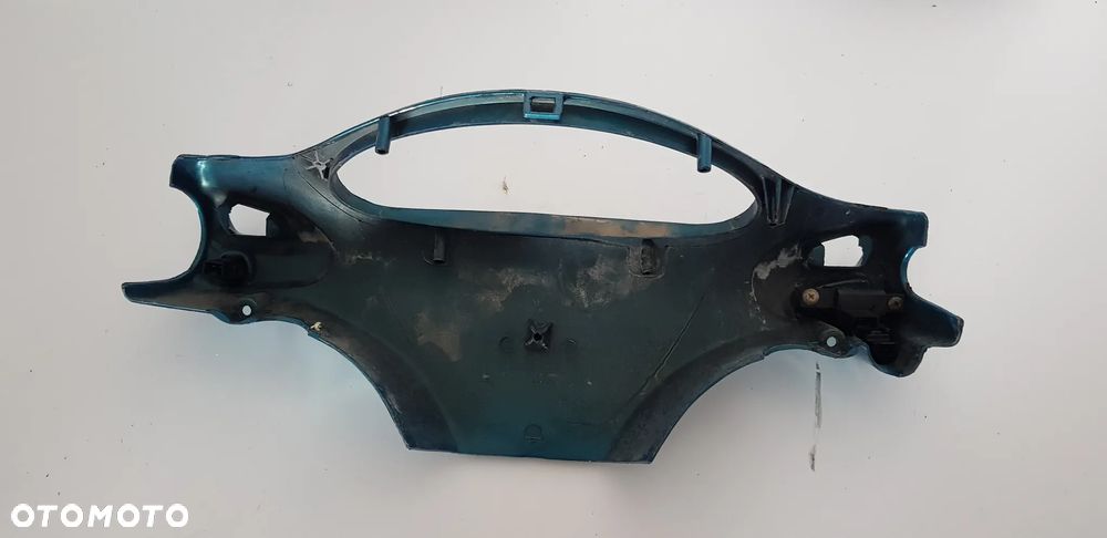 Piaggio Vespa ET2 / ET4 125 Obudowa Kierownicy - 4