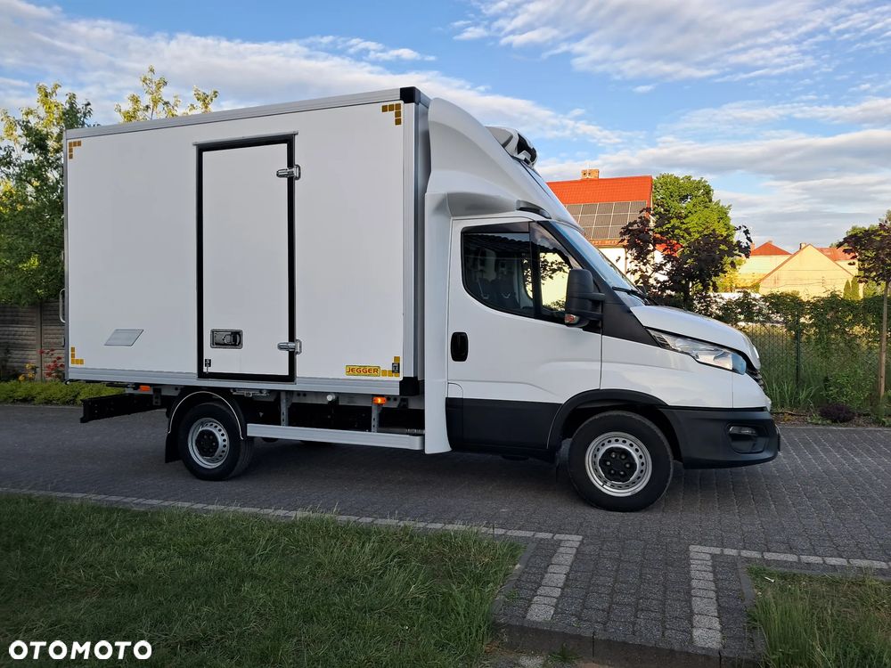 Iveco 35S16  Chłodnia ZANOTTI Salon Polska zasilanie 230V - 4