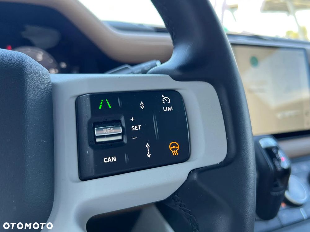 Land Rover Defender - 9