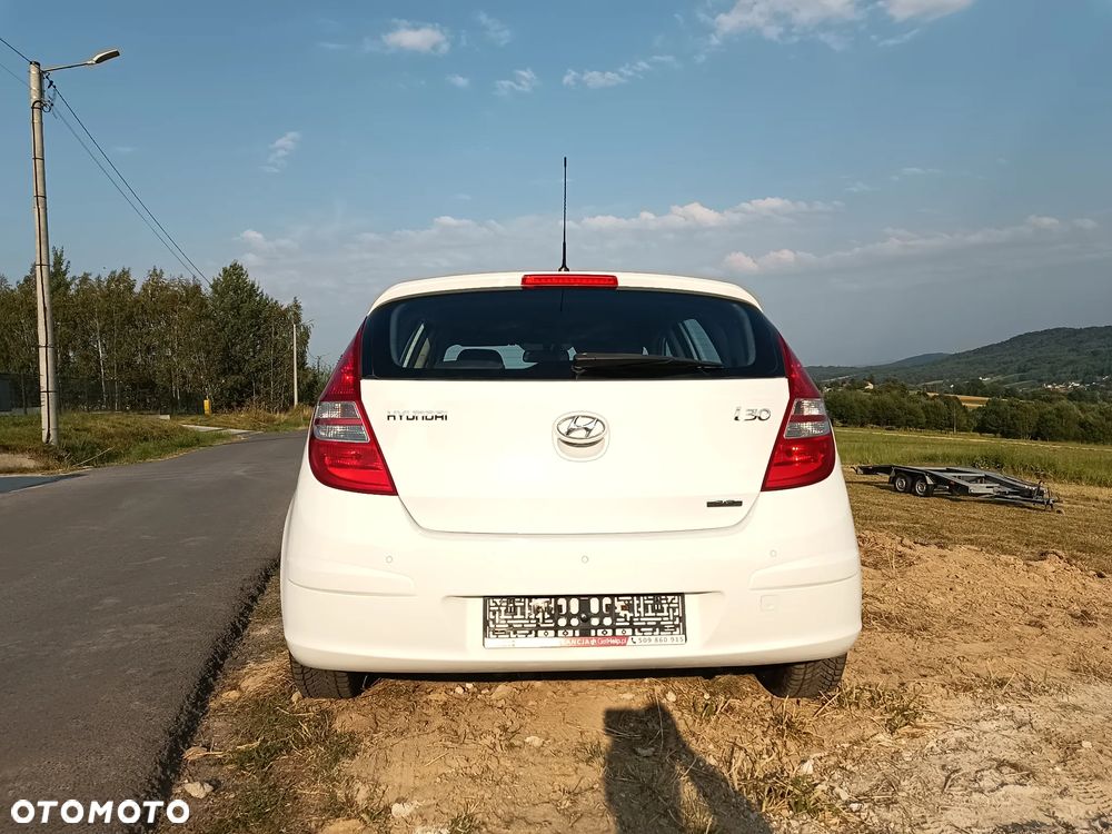 Hyundai i30 2.0 Premium - 5