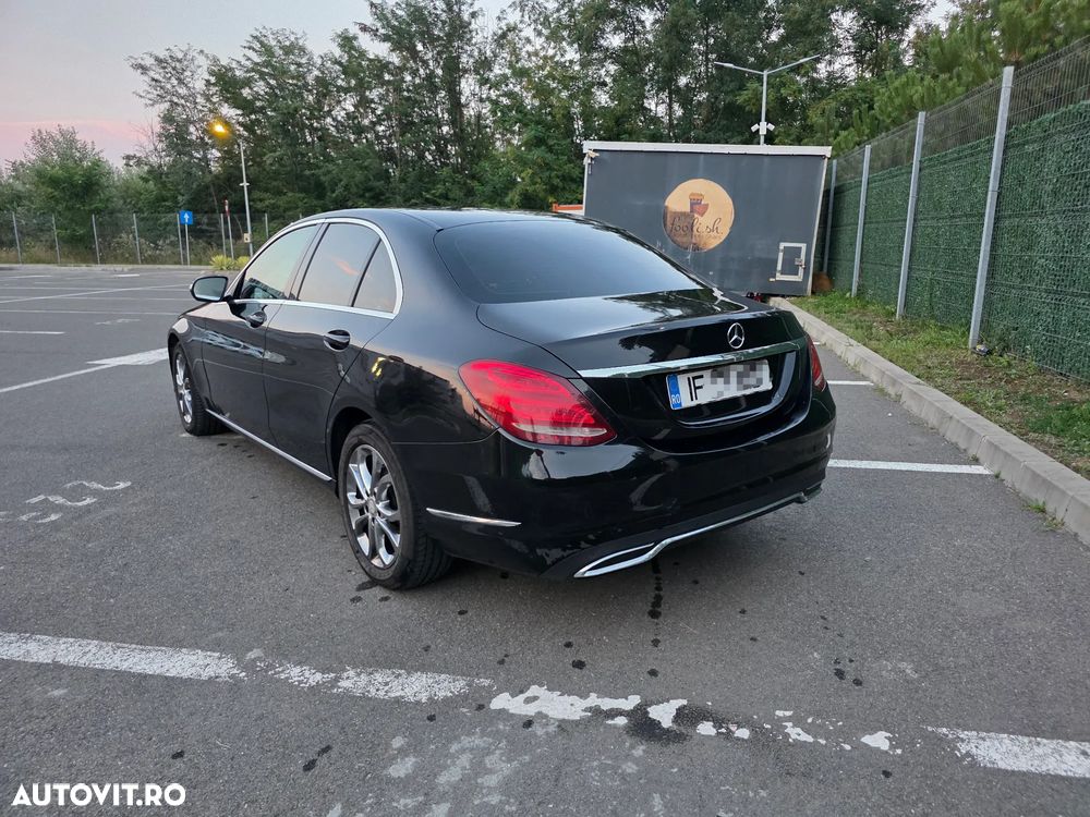 Mercedes-Benz C - 8