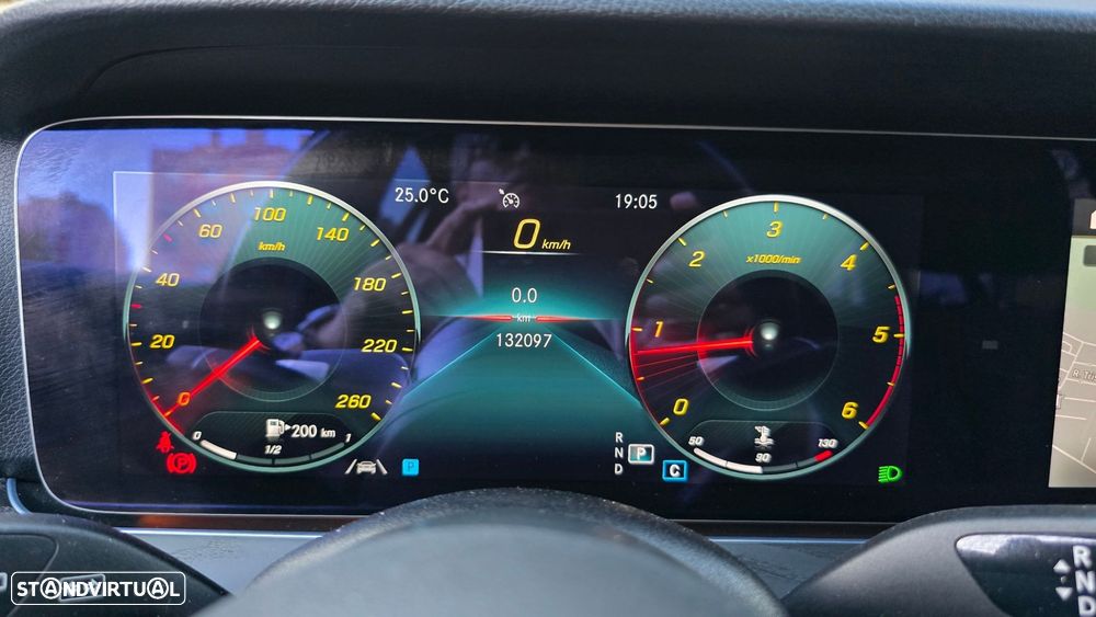 Mercedes-Benz E 220 d Exclusive Line - 20