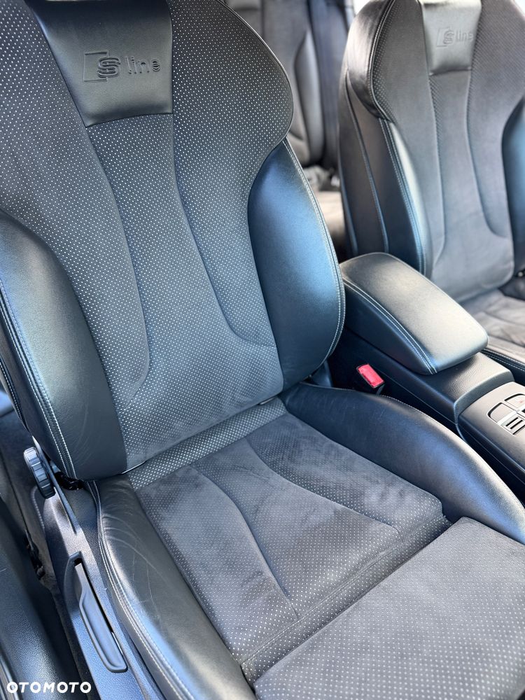 Audi A3 Sportback 2.0 TDI (clean diesel) quattro S tronic S line Sportpaket - 17
