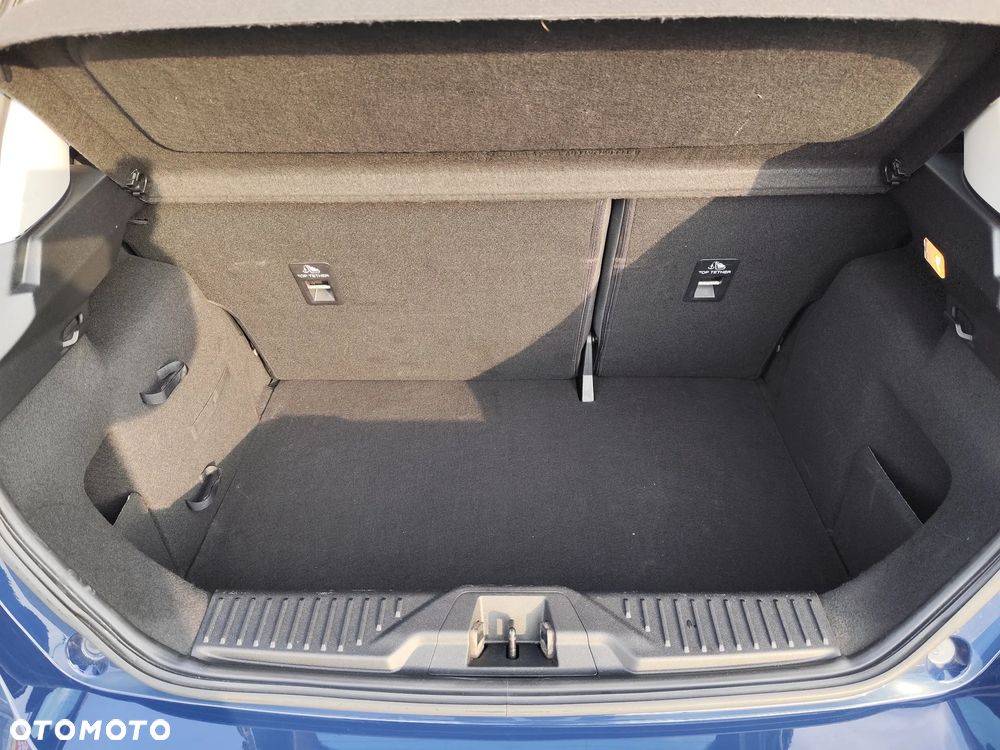 Ford Fiesta 1.0 EcoBoost S&S TREND - 12