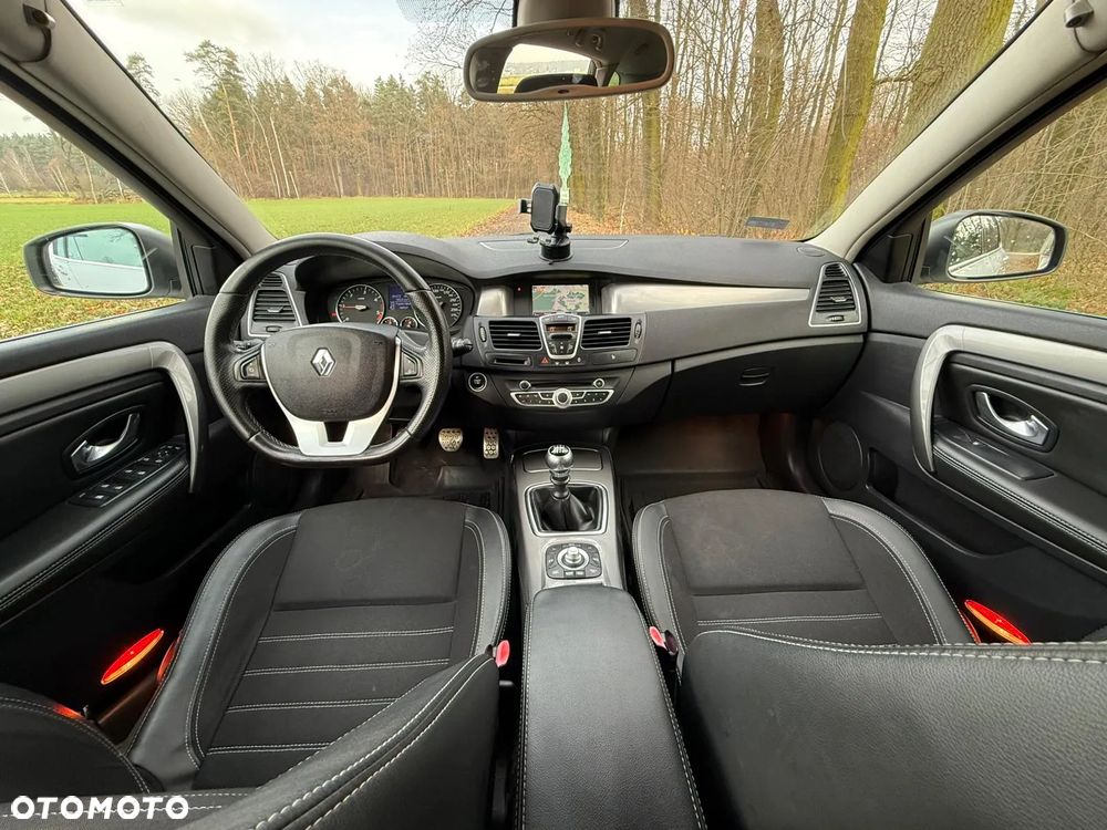 Renault Laguna 2.0 dCi NervaSport ESM - 22