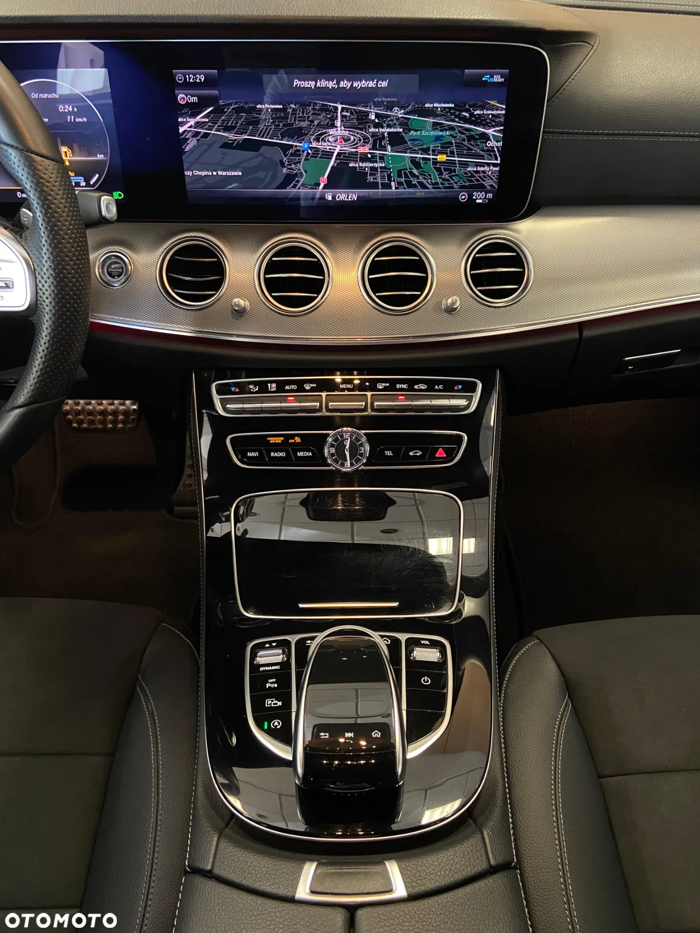 Mercedes-Benz Klasa E 220 d 4-Matic 9G-TRONIC - 14