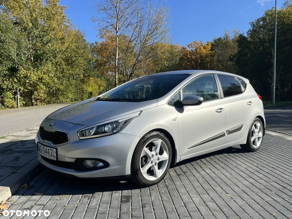 Kia Ceed - 4