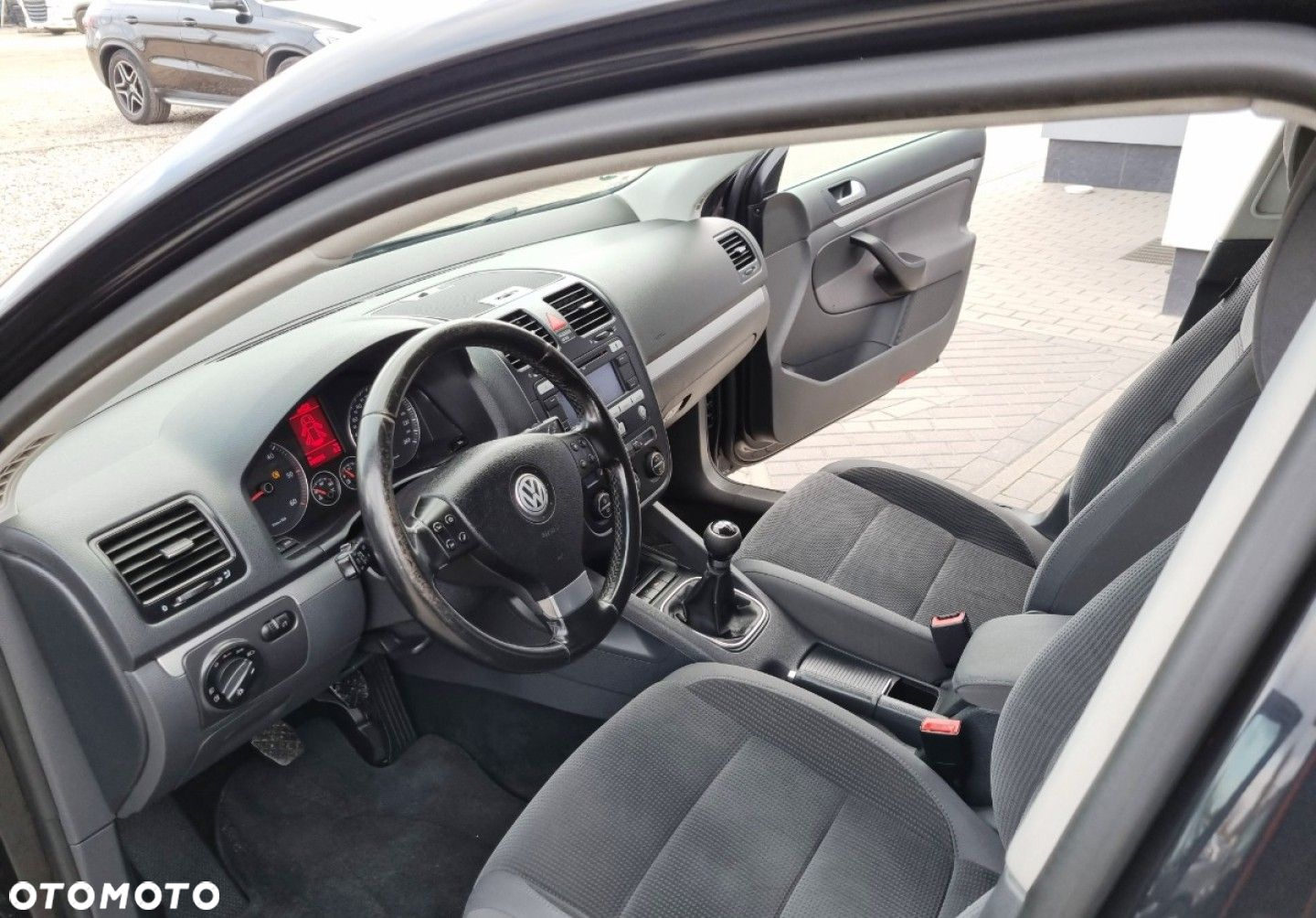 Volkswagen Golf - 16