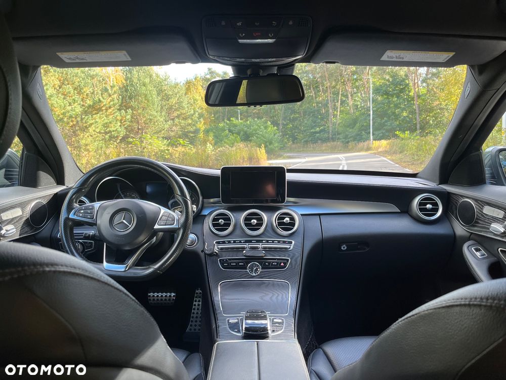 Mercedes-Benz Klasa C 300 7G-TRONIC AMG Line - 12