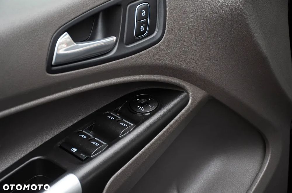 Ford Tourneo Connect 1.5 EcoBlue Start-Stop Titanium - 33