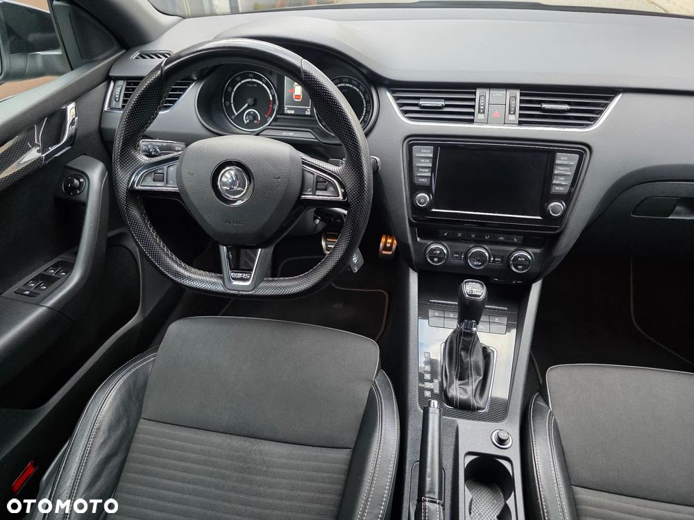 Skoda Octavia 2.0 TSI RS DSG - 5