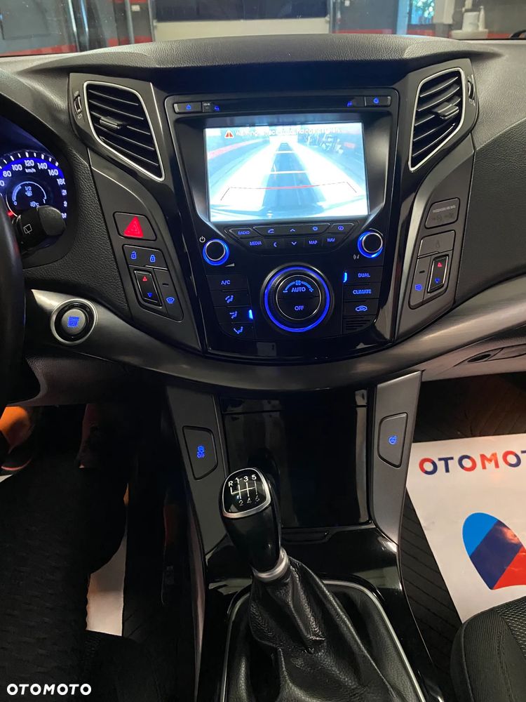 Hyundai i40 1.6 GDI Comfort + - 22