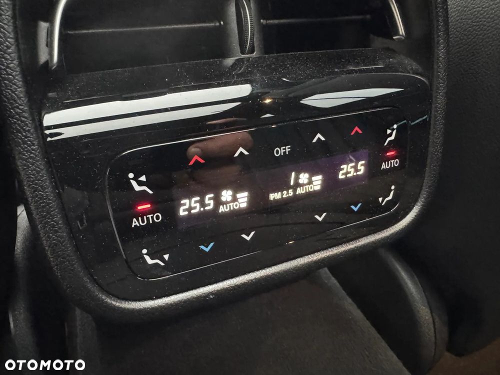 Mercedes-Benz Klasa E 220 d T 4Matic 9G-TRONIC Edition AMG Line - 32