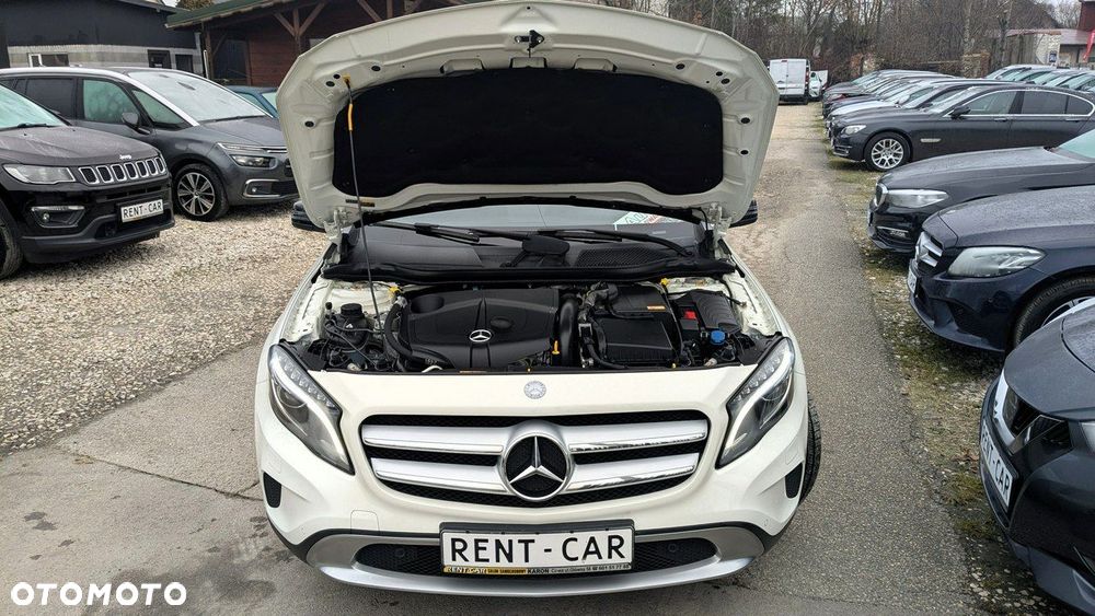 Mercedes-Benz GLA - 29