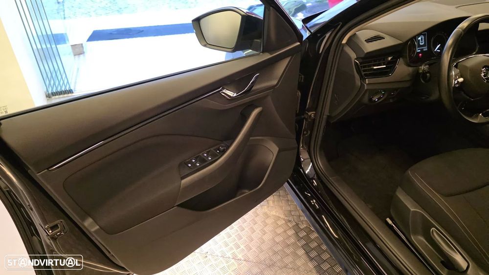 Skoda Kamiq 1.0 TSI Style - 34