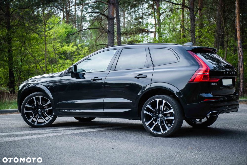 Volvo XC 60 D5 AWD R-Design - 4