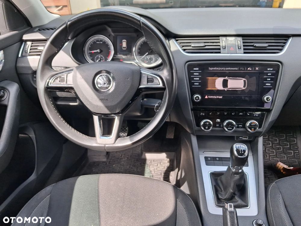 Skoda Octavia 1.6 TDI SCR Ambition - 5