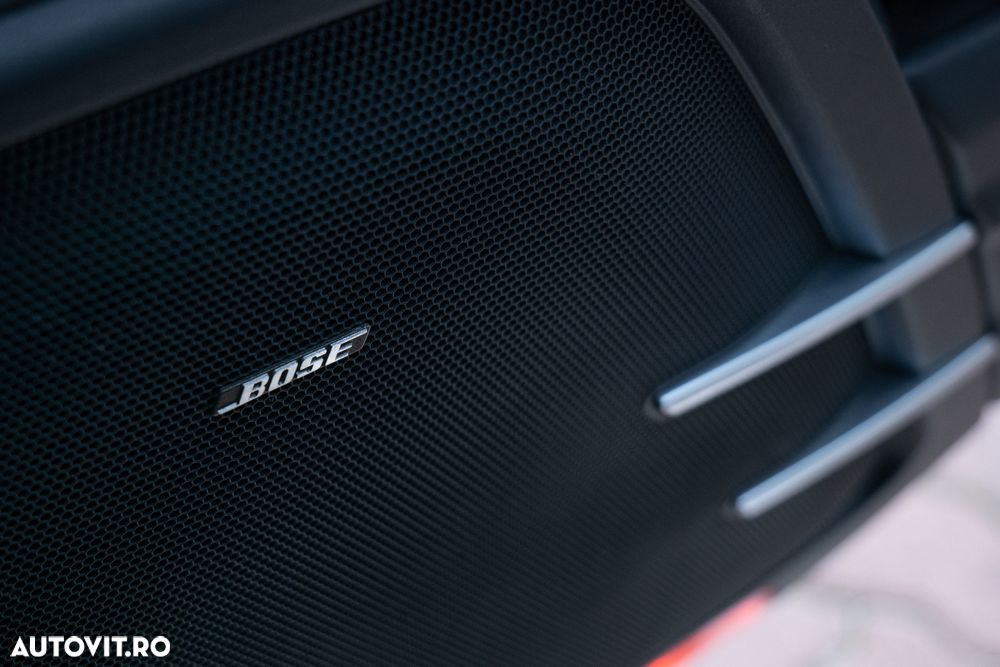 Porsche Cayenne 3.0 L - 26