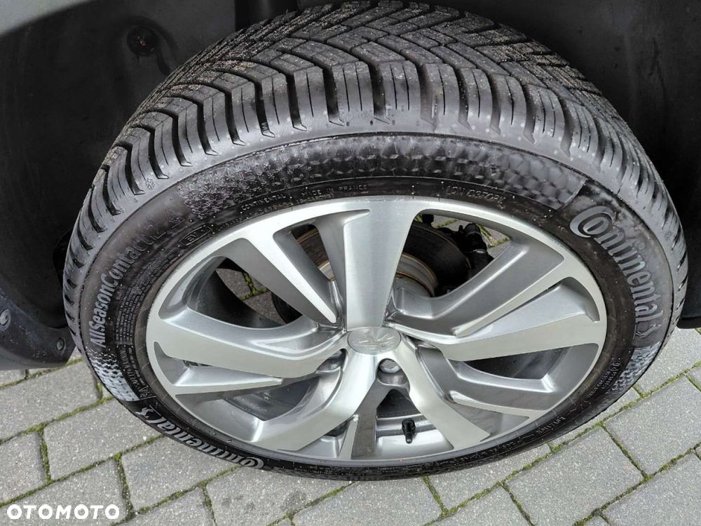 Peugeot 2008 - 12