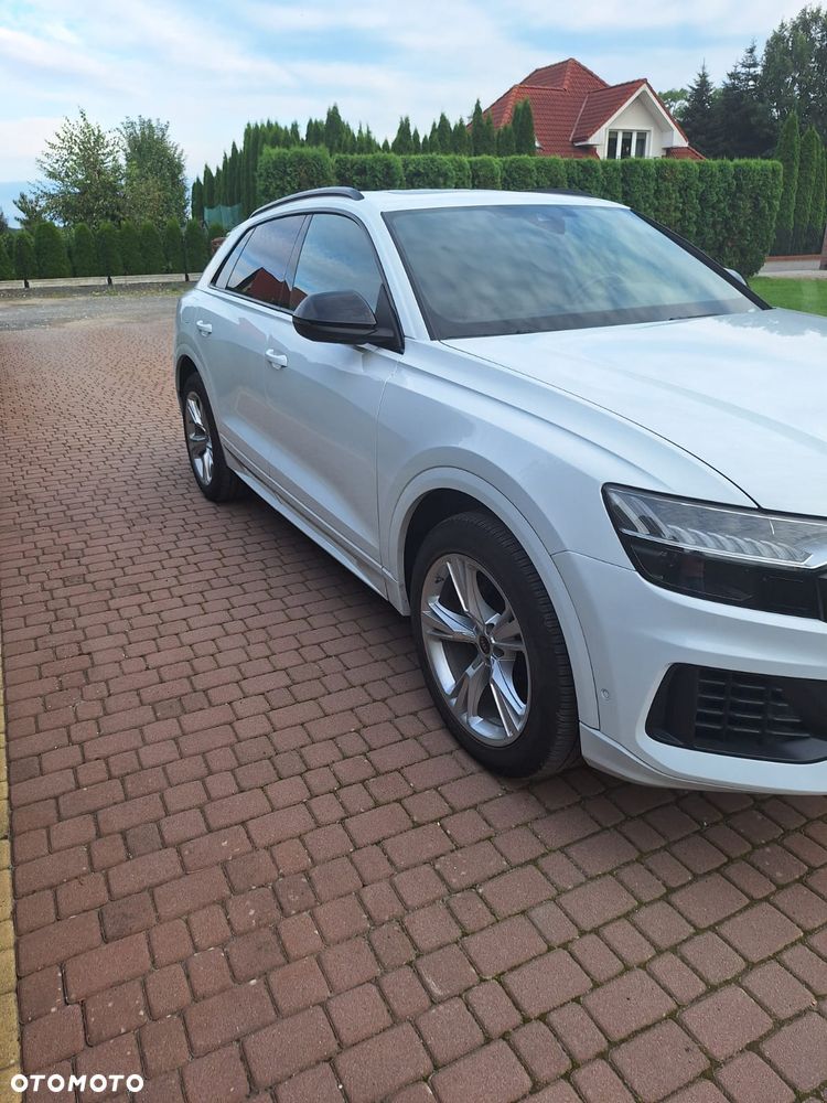 Audi Q8 55 TFSI mHEV Quattro Tiptronic - 4