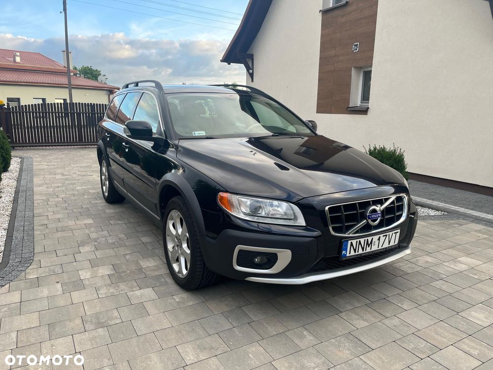 Volvo XC 70 D5 AWD Summum - 1