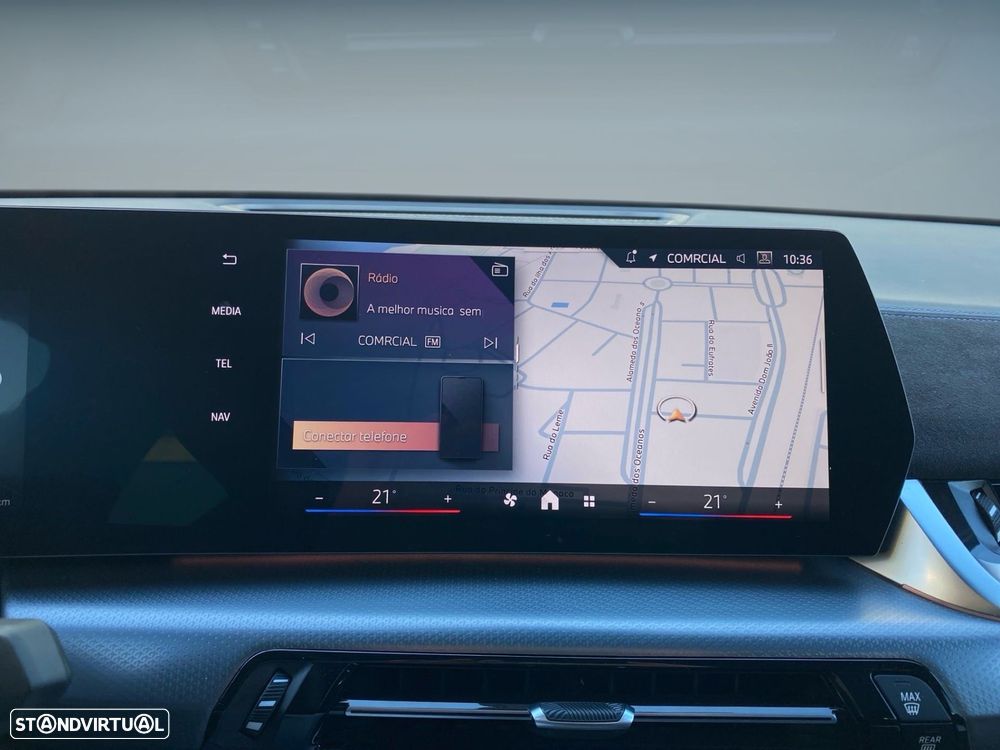 BMW iX2 eDrive20 Pack Desportivo M - 10